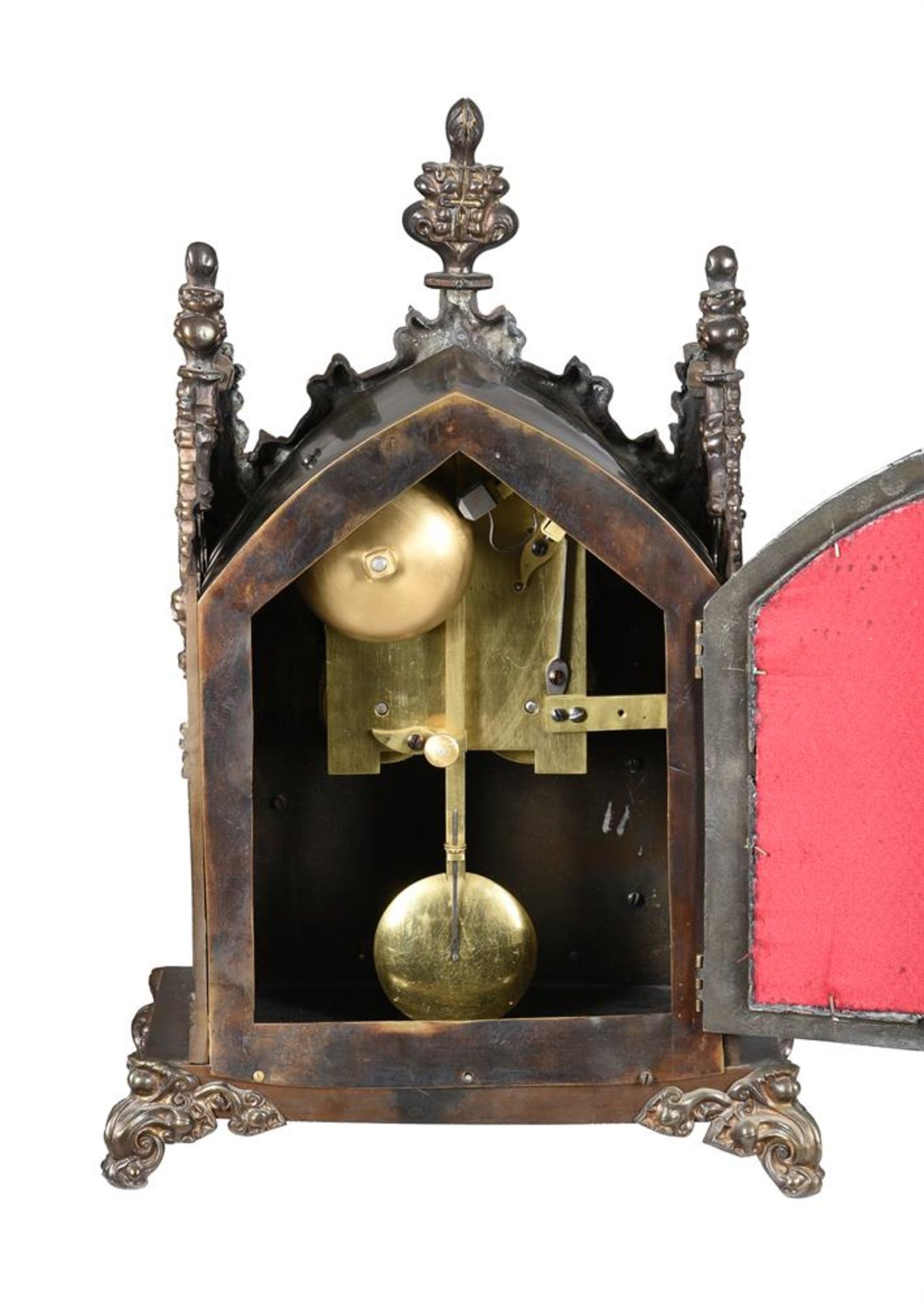 A WILLIAM IV/EARLY VICTORIAN PATINATED BRONZE GOTHIC REVIVAL BRACKET CLOCK - Bild 2 aus 3