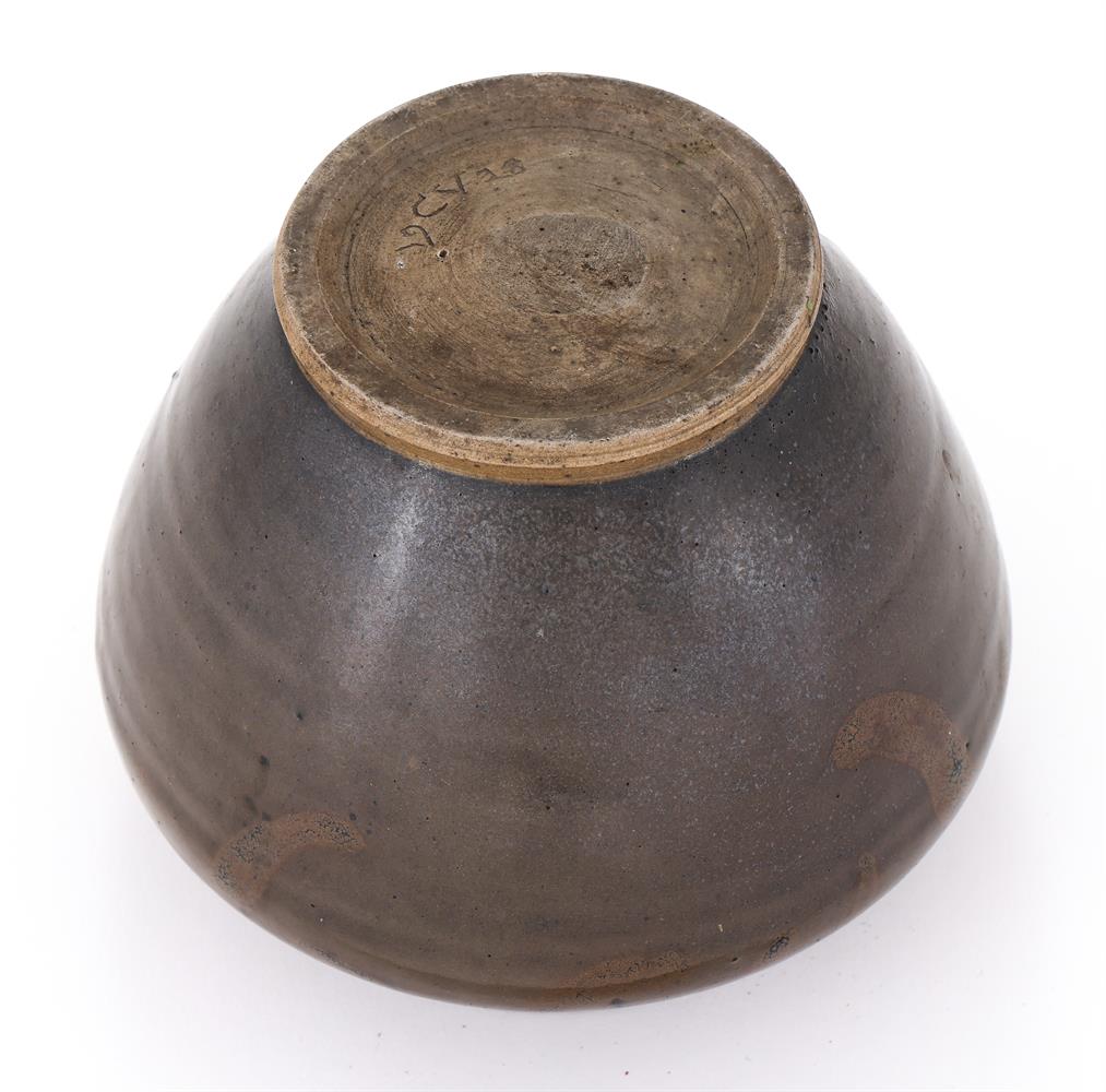 A CHARLES VYSE STONEWARE VASE DATED 1928 - Image 3 of 4