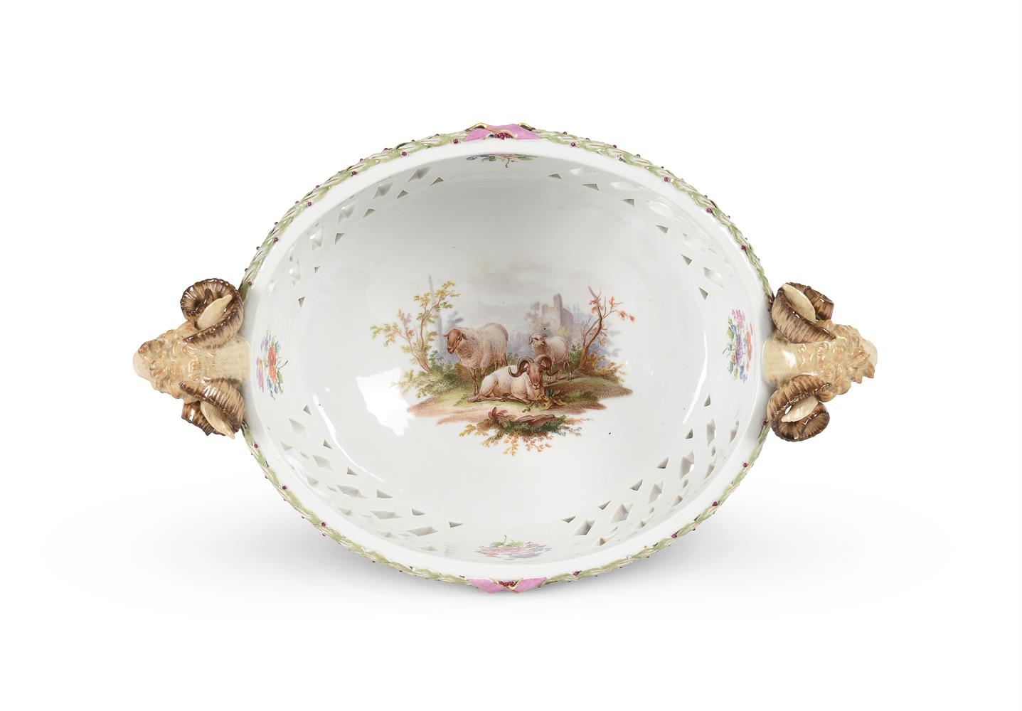 A MEISSEN PORCELAIN TWO-HANDLED PIERCED CENTRE BASKET, LATE 19TH CENTURY - Image 2 of 5