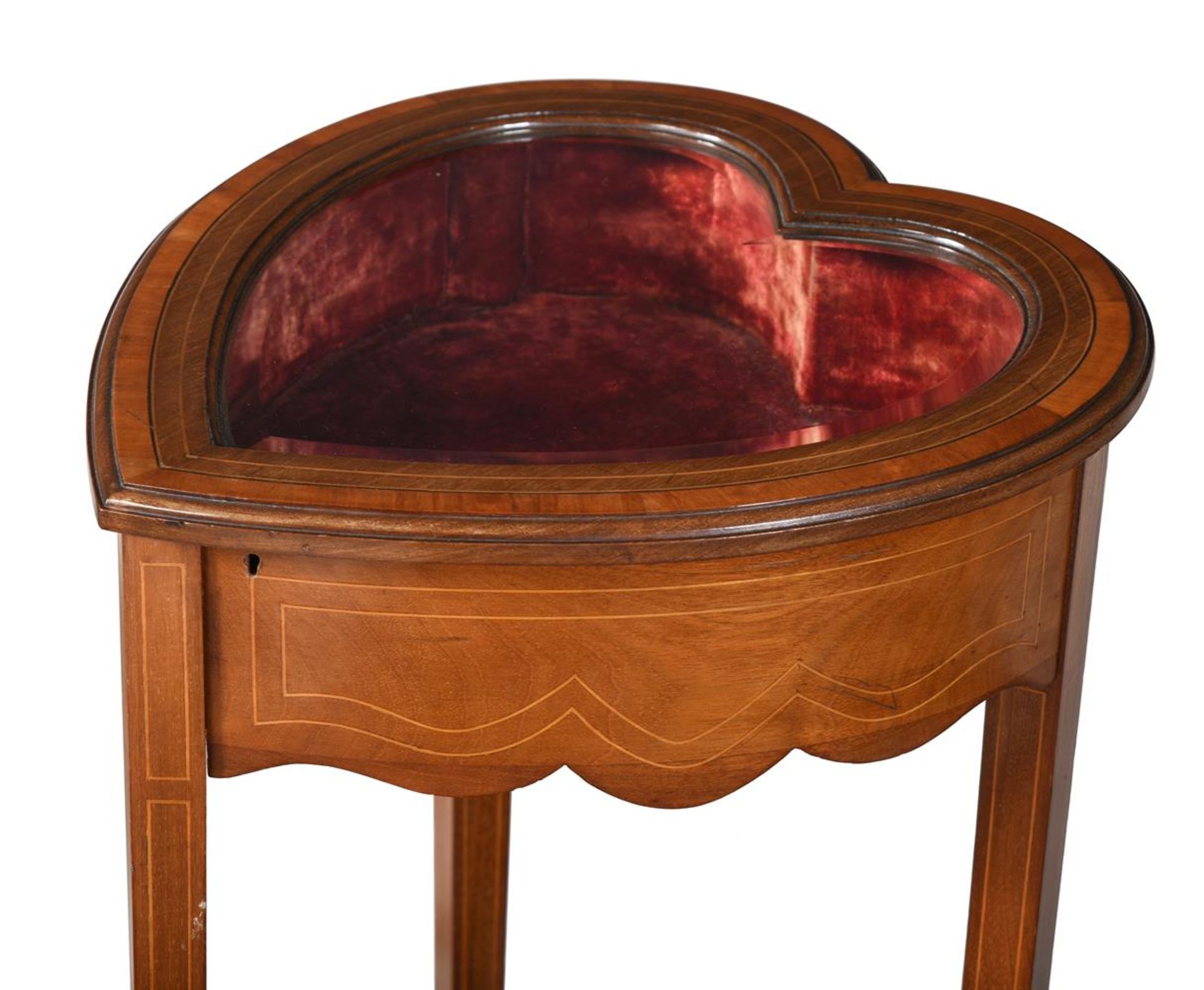 A PAIR OF EDWARDIAN MAHOGANY, SATINWOOD AND INLAID 'SHAMROCK' OR HEART SHAPED BIJOUTERIE TABLES - Image 2 of 3