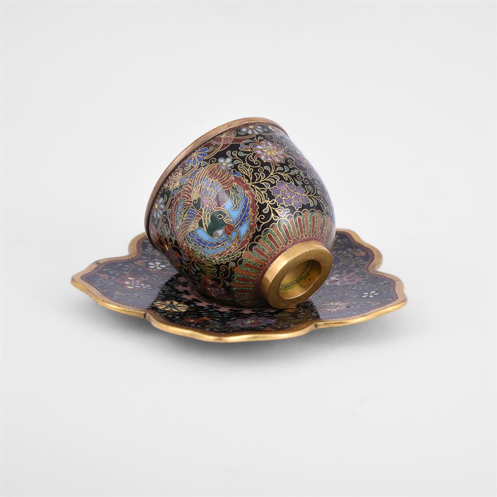 A SMALL JAPANESE CLOISONNÉ CUP AND STAND, EARLY 20TH CENTURY - Image 4 of 4