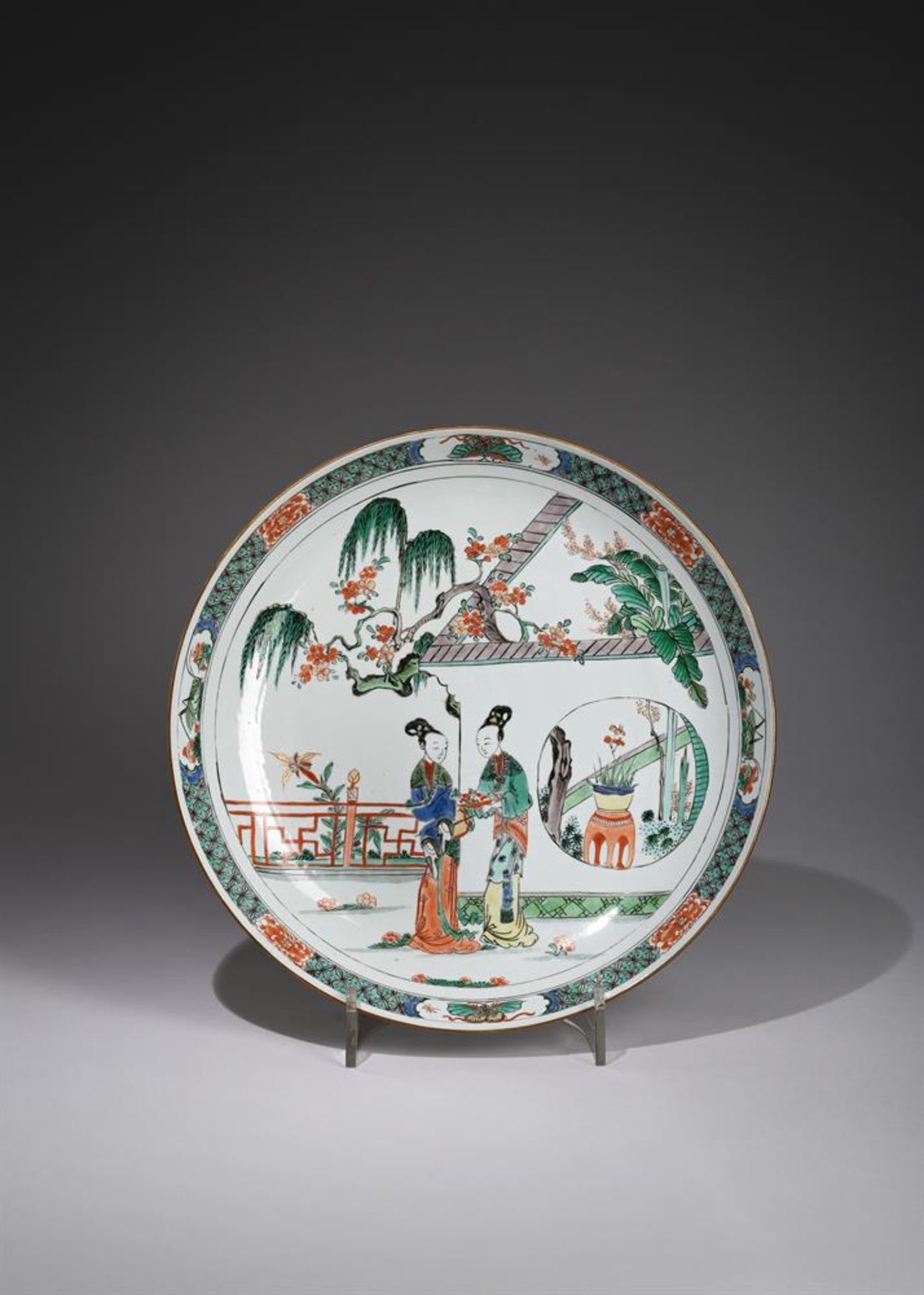 A large Chinese Famille Verte dish, Kangxi