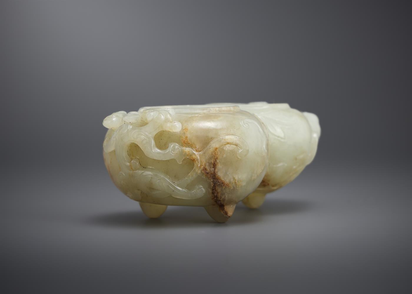 A Chinese jade double gourd brush washer - Image 3 of 5