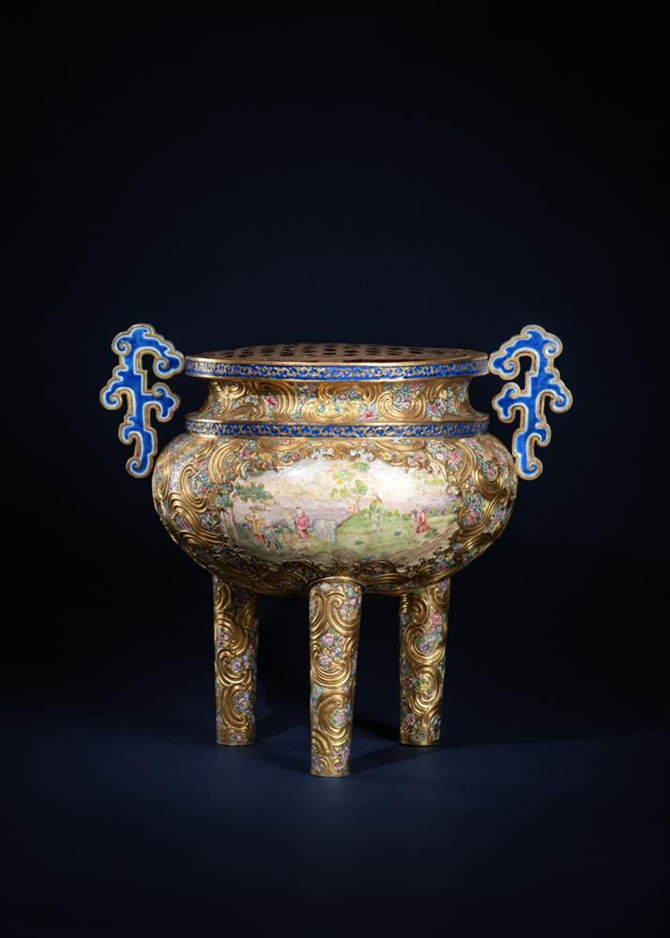 † A large and rare Chinese 'Imperial tribute' Canton enamel tripod censer