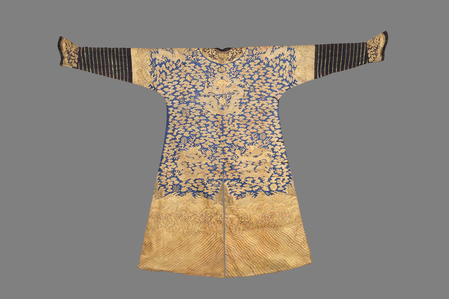 A rare Imperial 'twelve symbol' blue silk dragon robe - Image 4 of 37