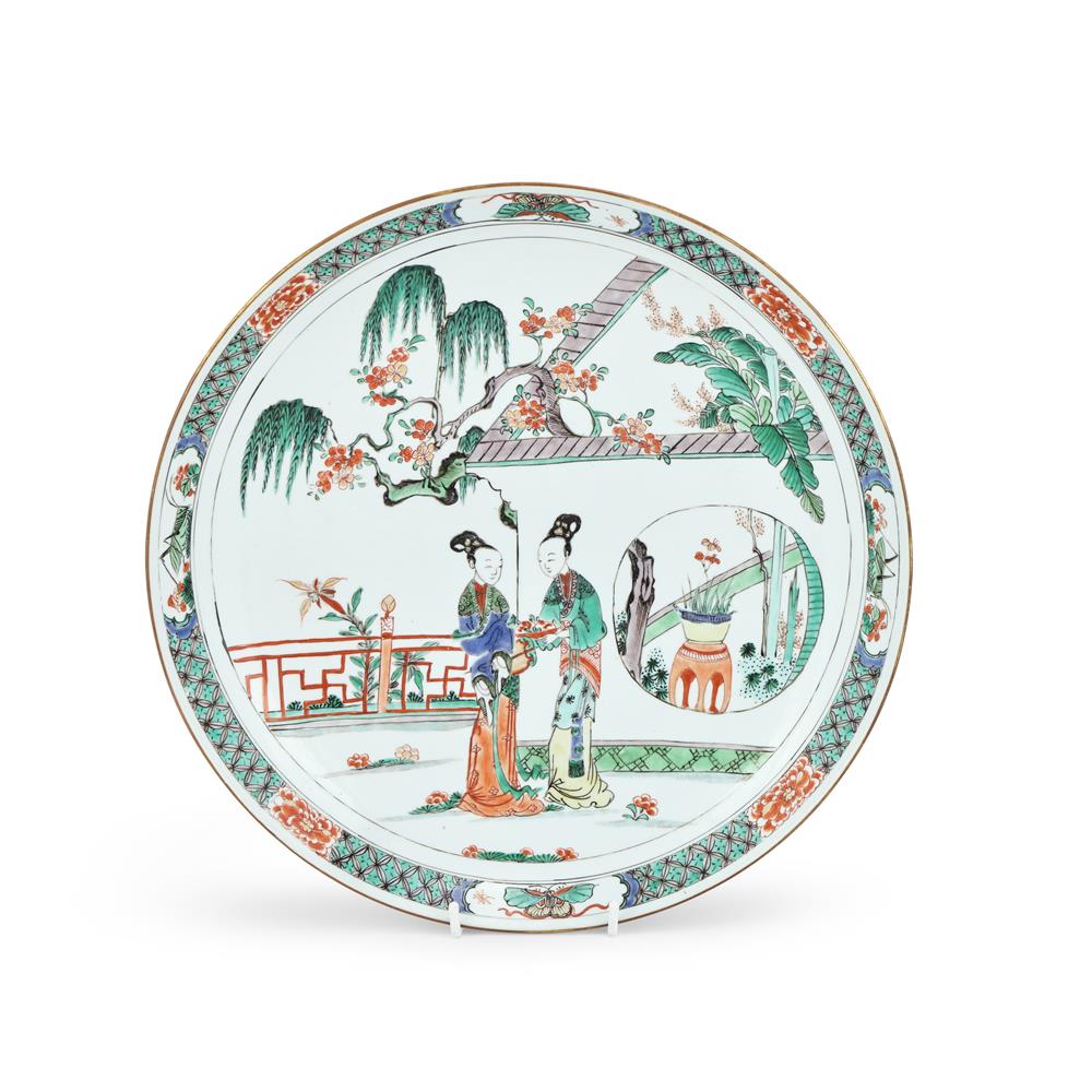 A large Chinese Famille Verte dish, Kangxi - Image 2 of 4