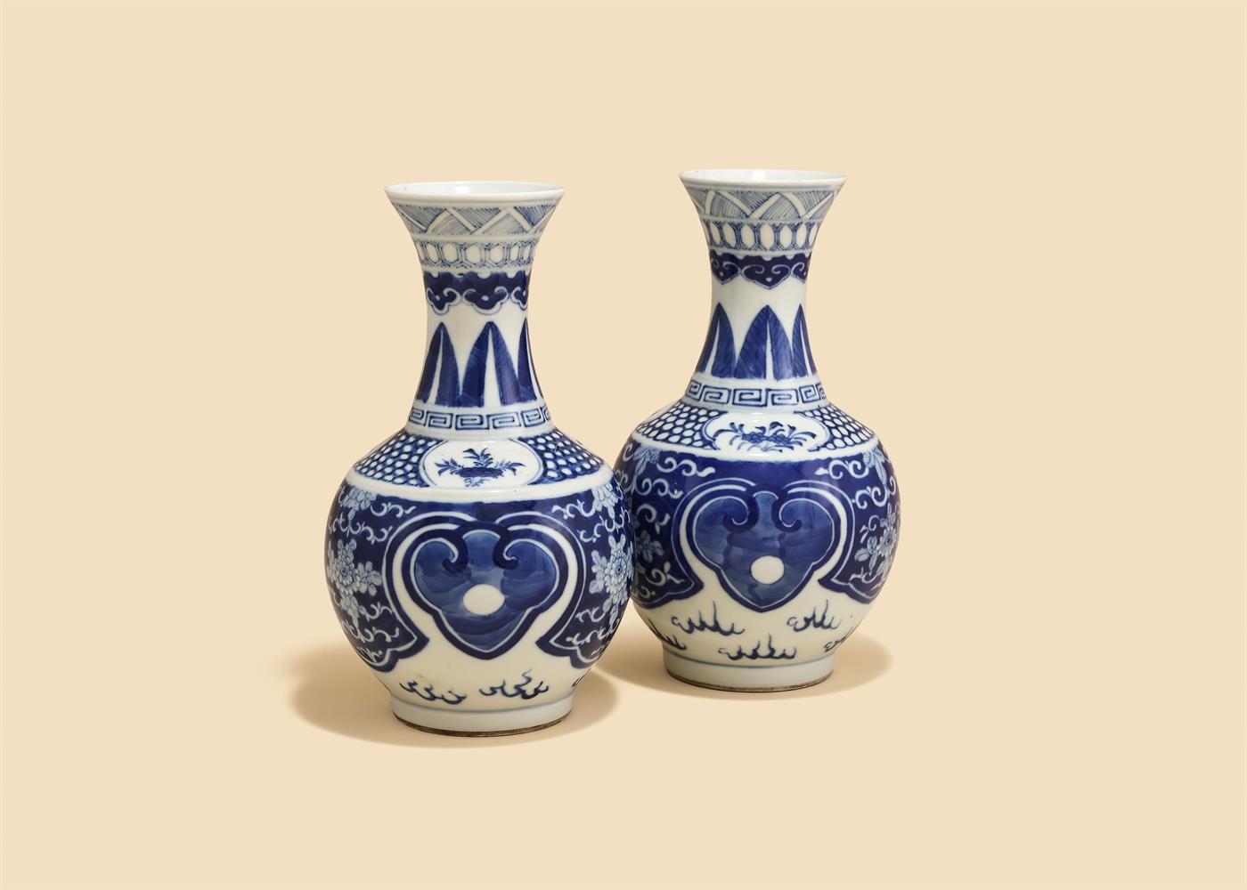 A pair of Chinese blue and white vases