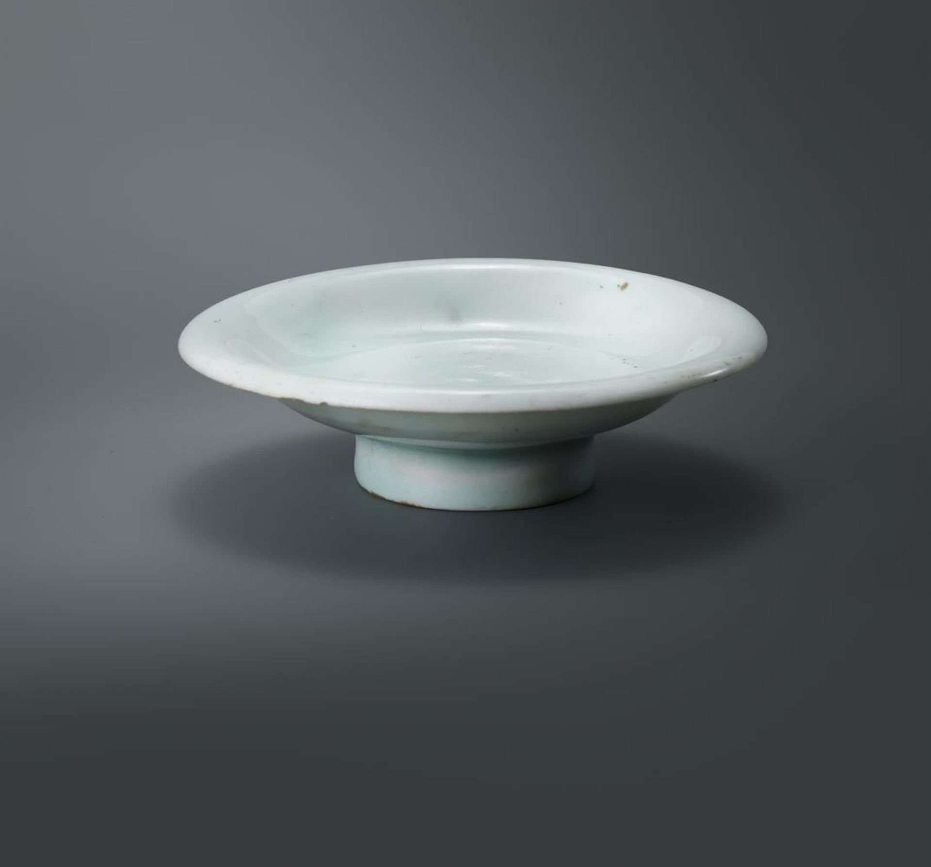 A Chinese Qingbai stem dish