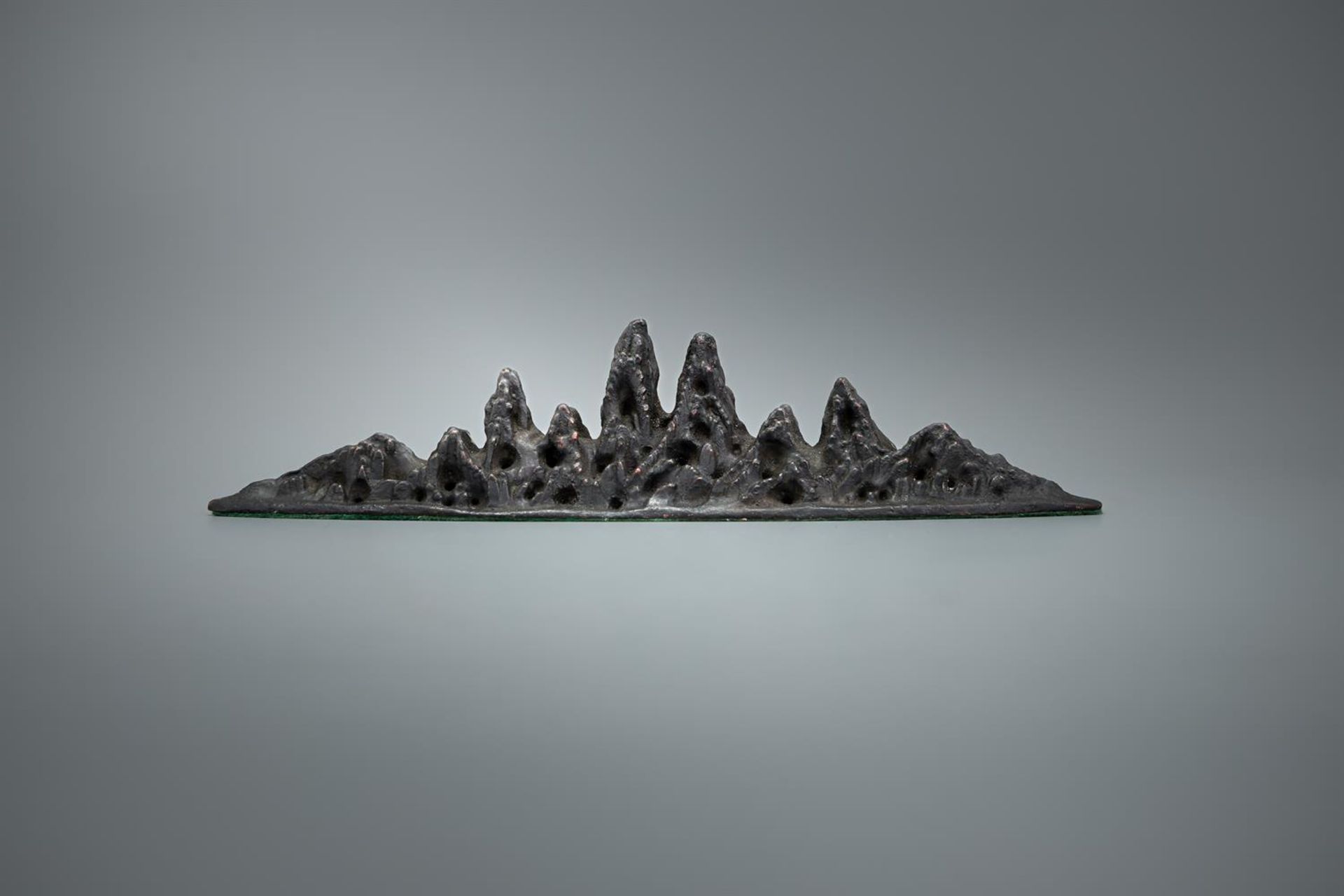 A Chinese bronze mountain-form brush rest - Image 2 of 3