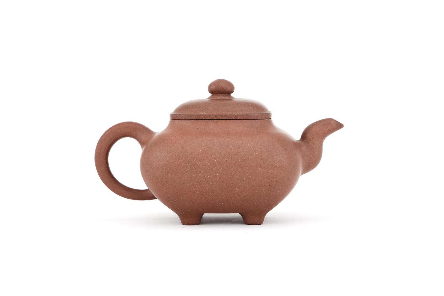 A Chinese yixing teapot - Image 2 of 5