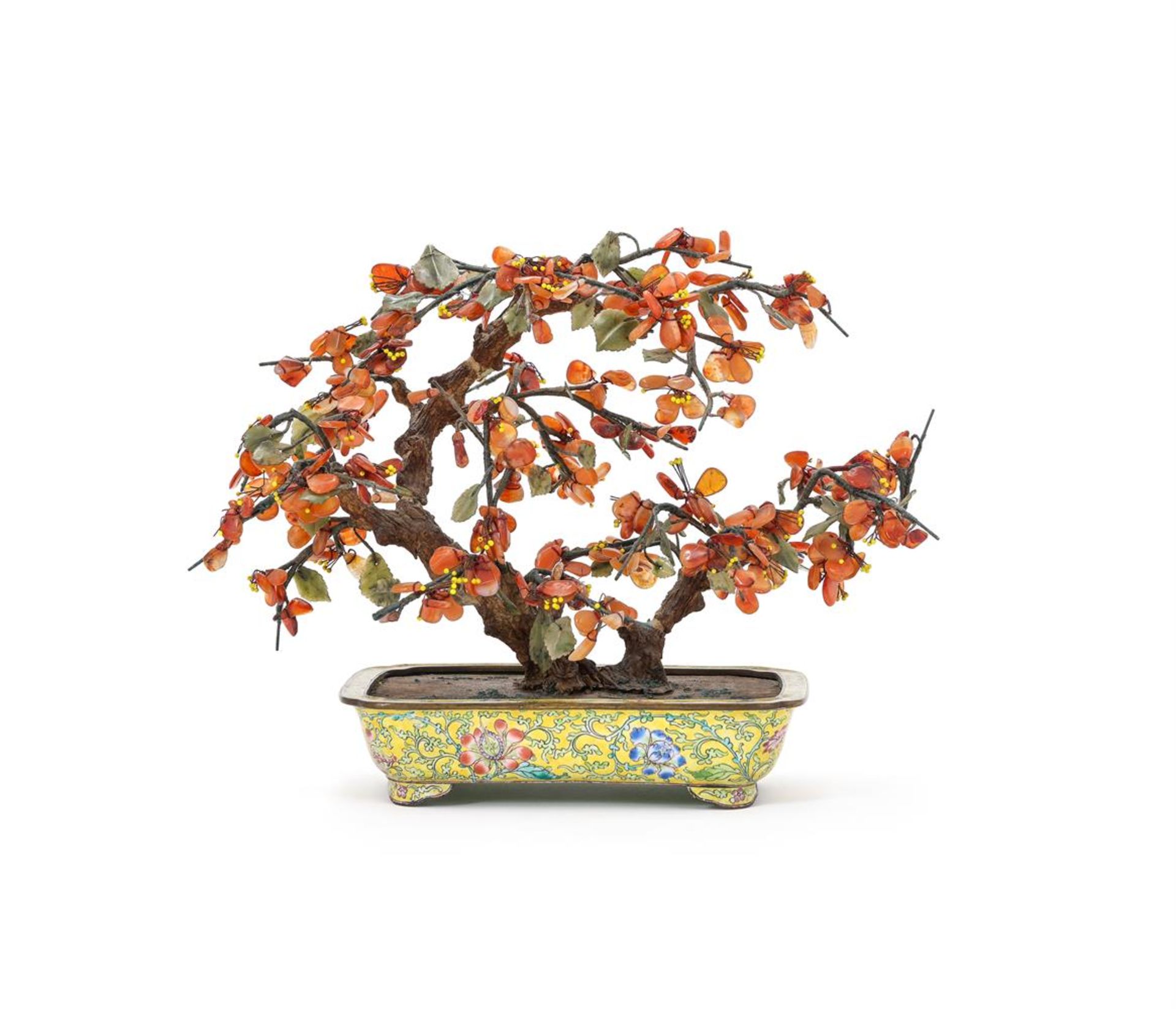 An attractive Chinese Canton enamel jardinière with hardstone tree - Bild 2 aus 4