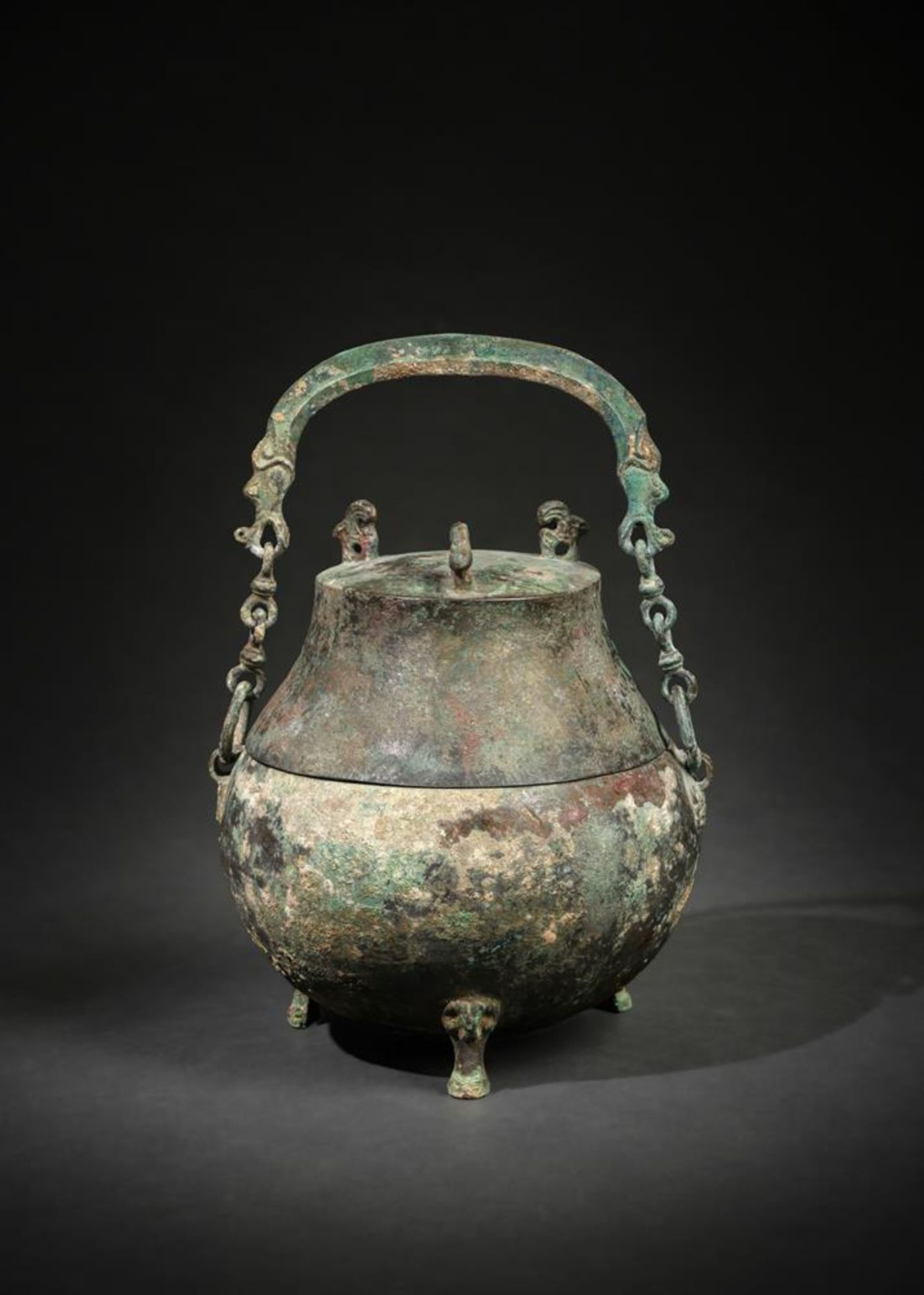 A Chinese archaic bronze wine vessel