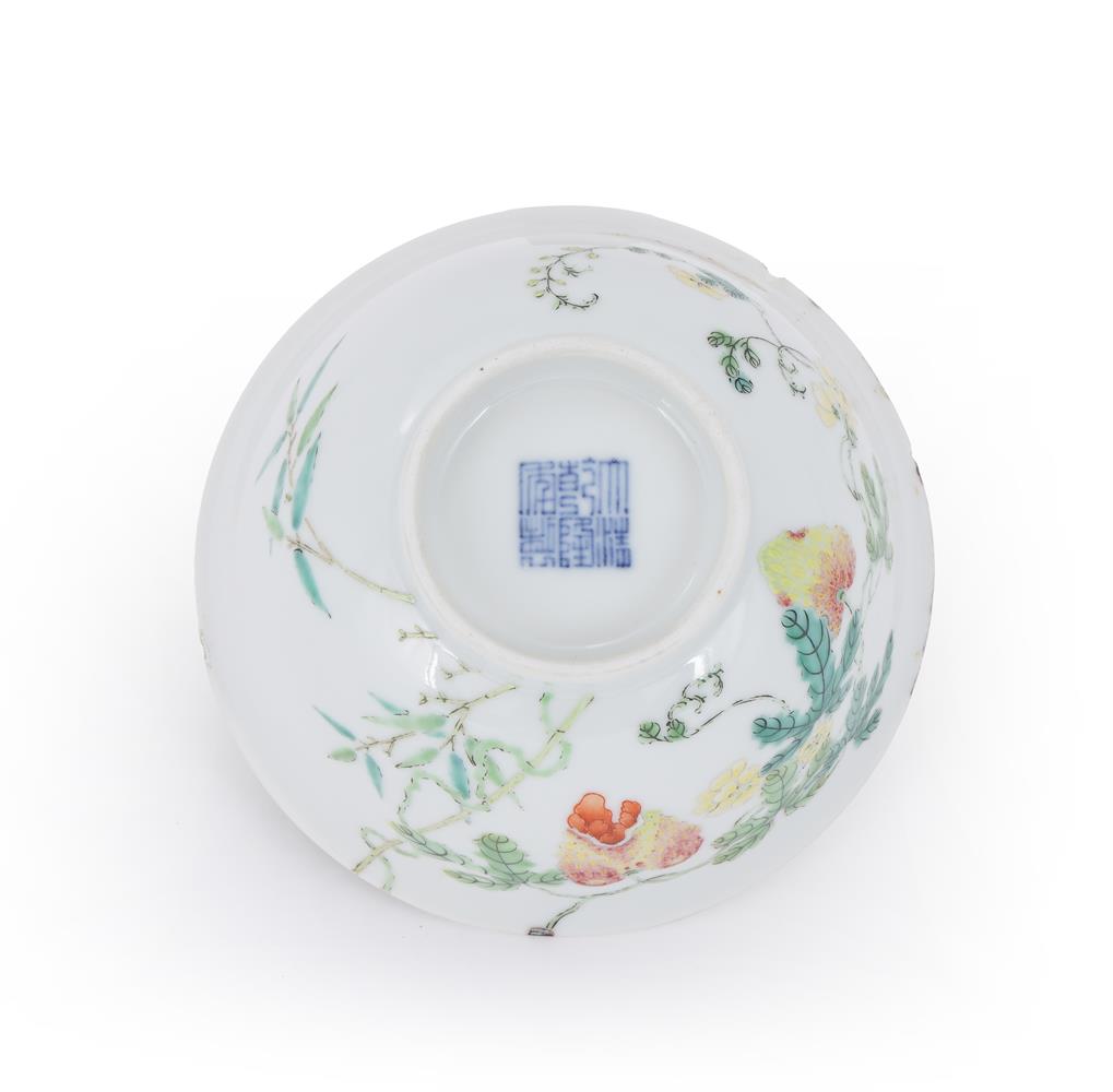 A Chinese Famille Rose 'Melon and butterfly' bowl - Image 3 of 3