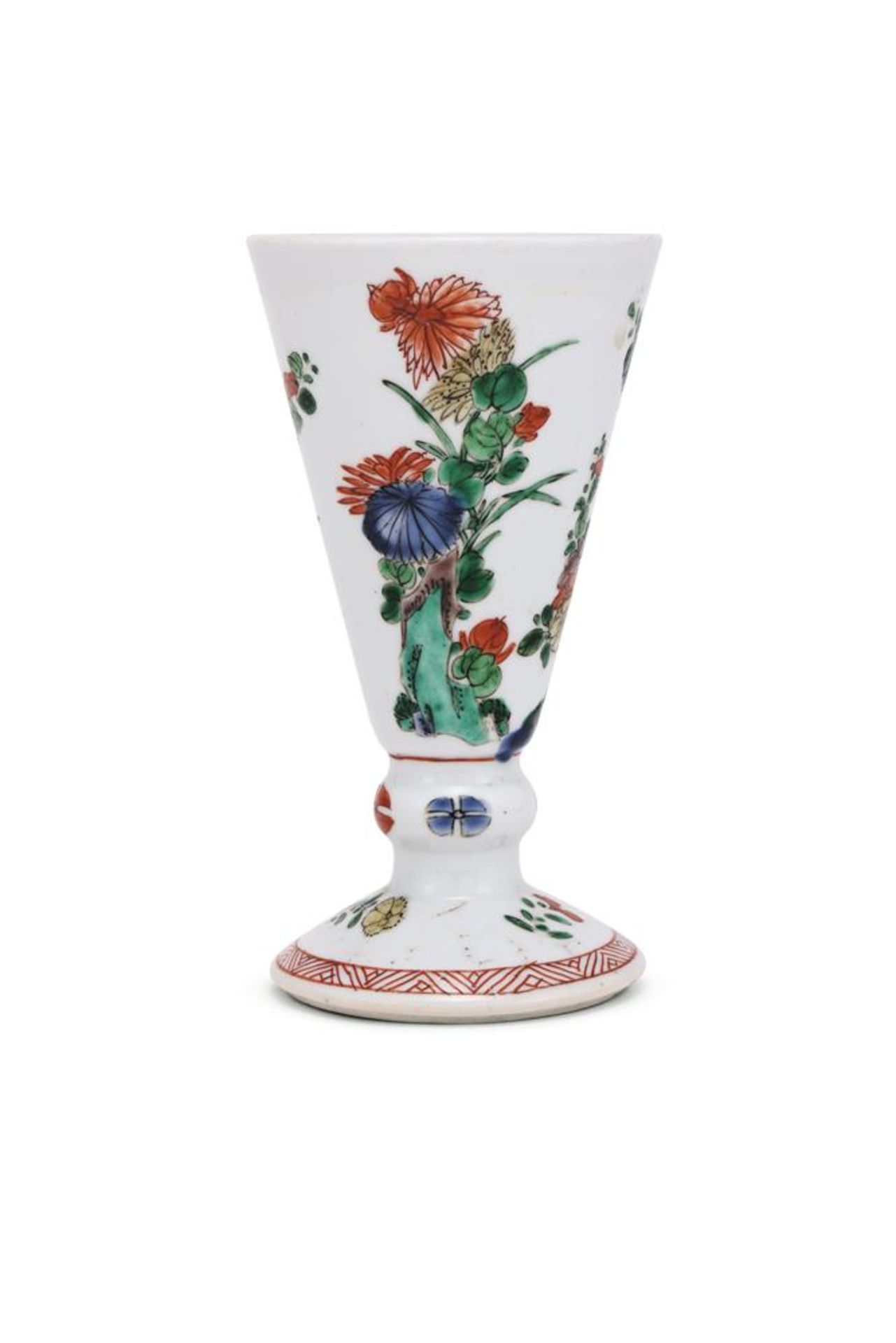 A Chinese Famille Verte goblet - Bild 2 aus 4