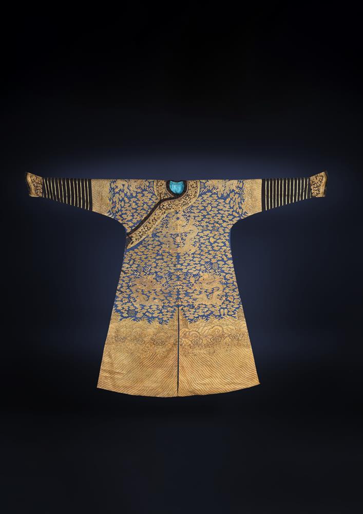 A rare Imperial 'twelve symbol' blue silk dragon robe - Image 37 of 37
