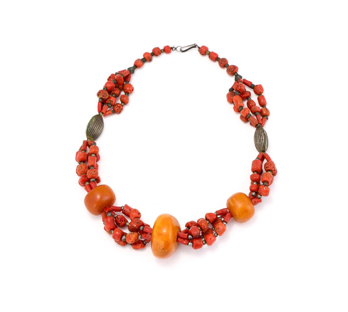 Y A Tibetan coral and amber necklace - Image 2 of 5