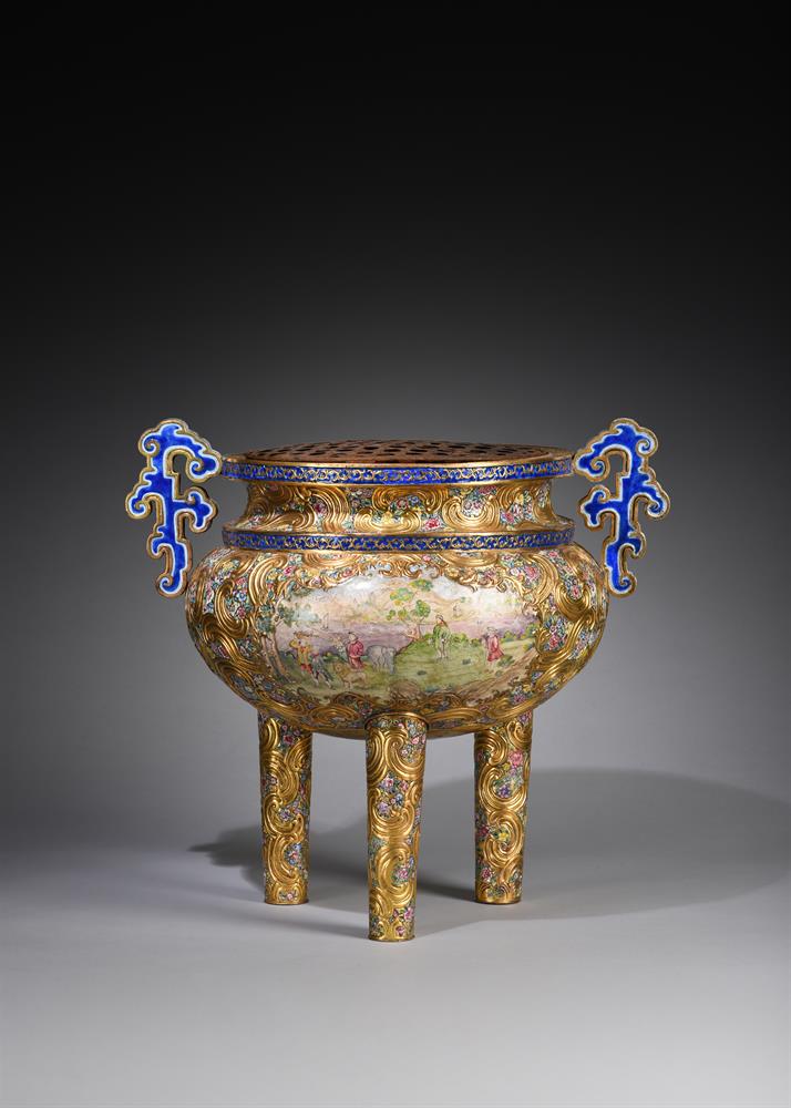 † A large and rare Chinese 'Imperial tribute' Canton enamel tripod censer - Image 4 of 8