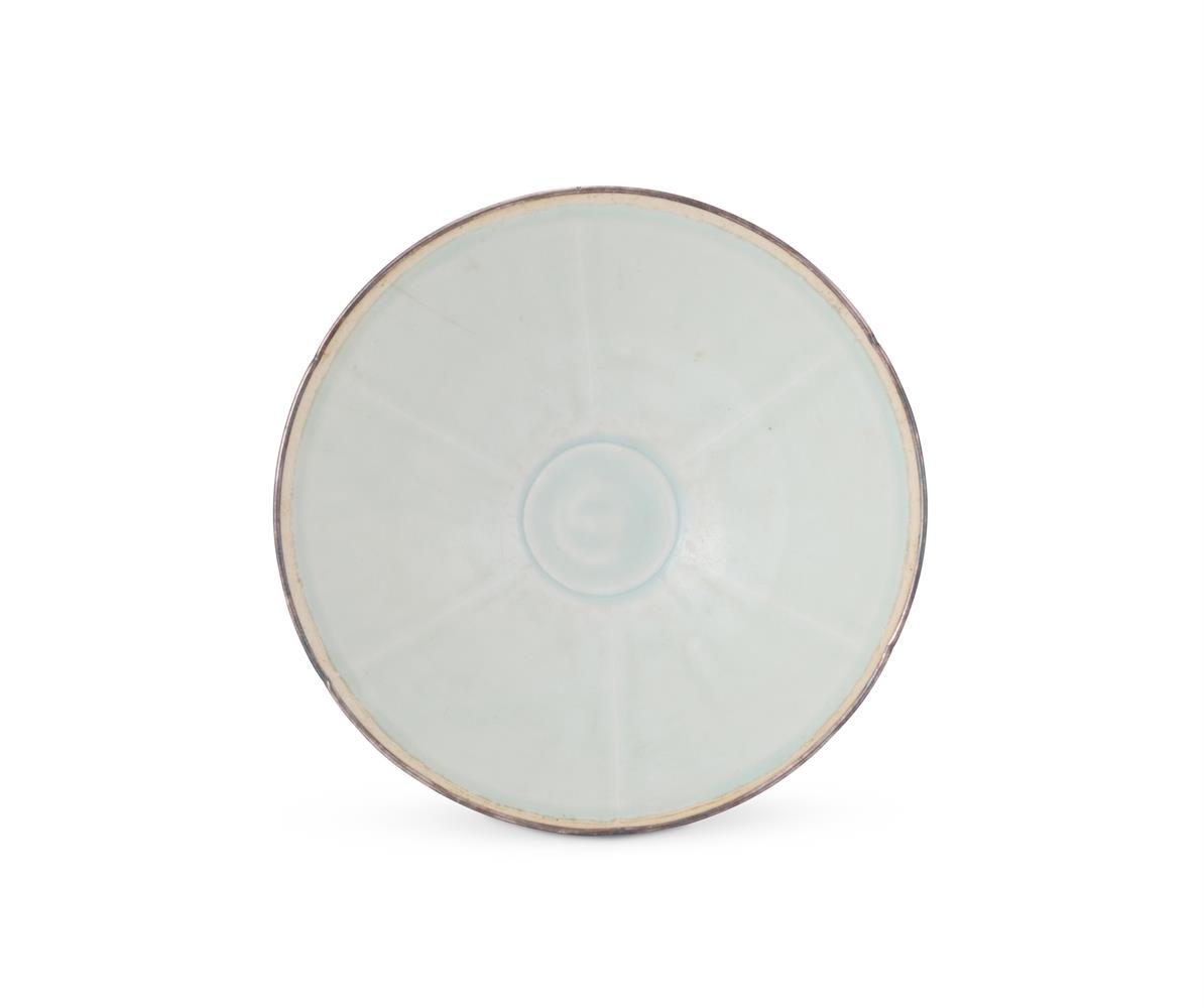 A Chinese qingbai porcelain bowl - Bild 3 aus 5