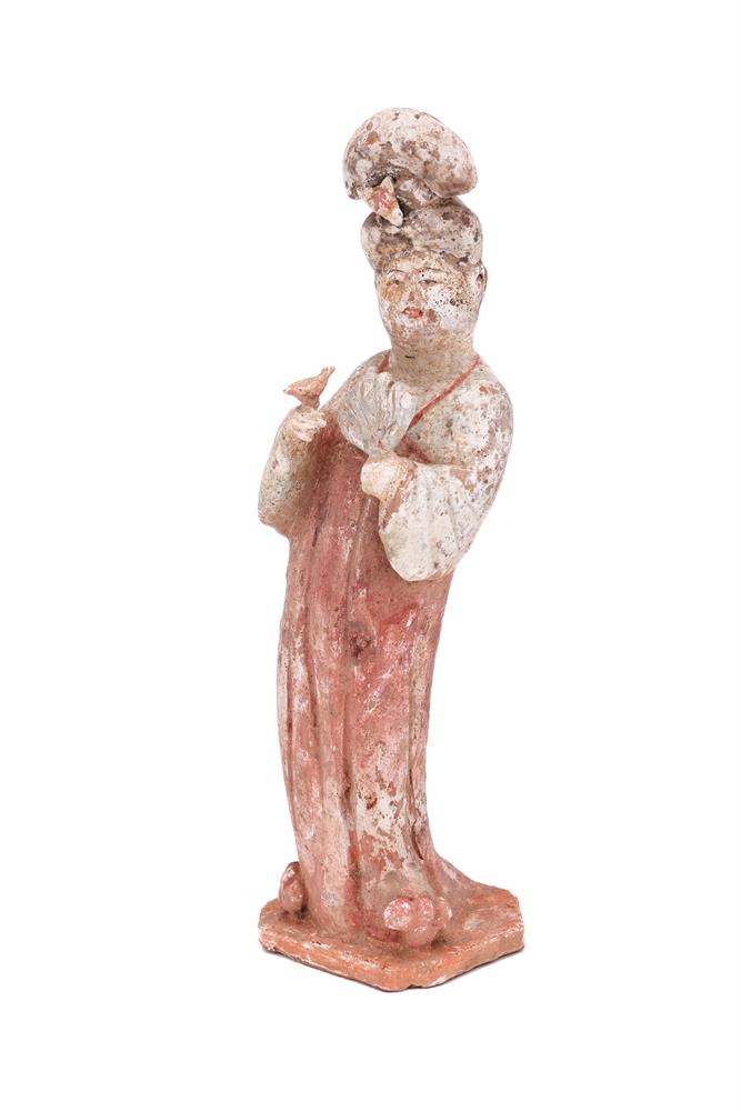 A Chinese painted terracotta figure of a lady - Image 2 of 6