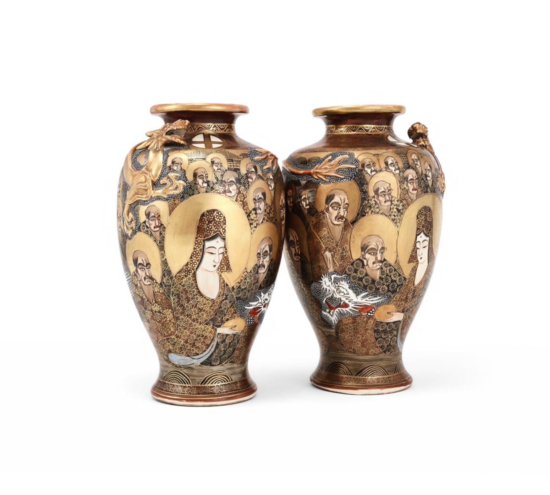 A pair of Japanese Satsuma pottery vases - Bild 2 aus 5