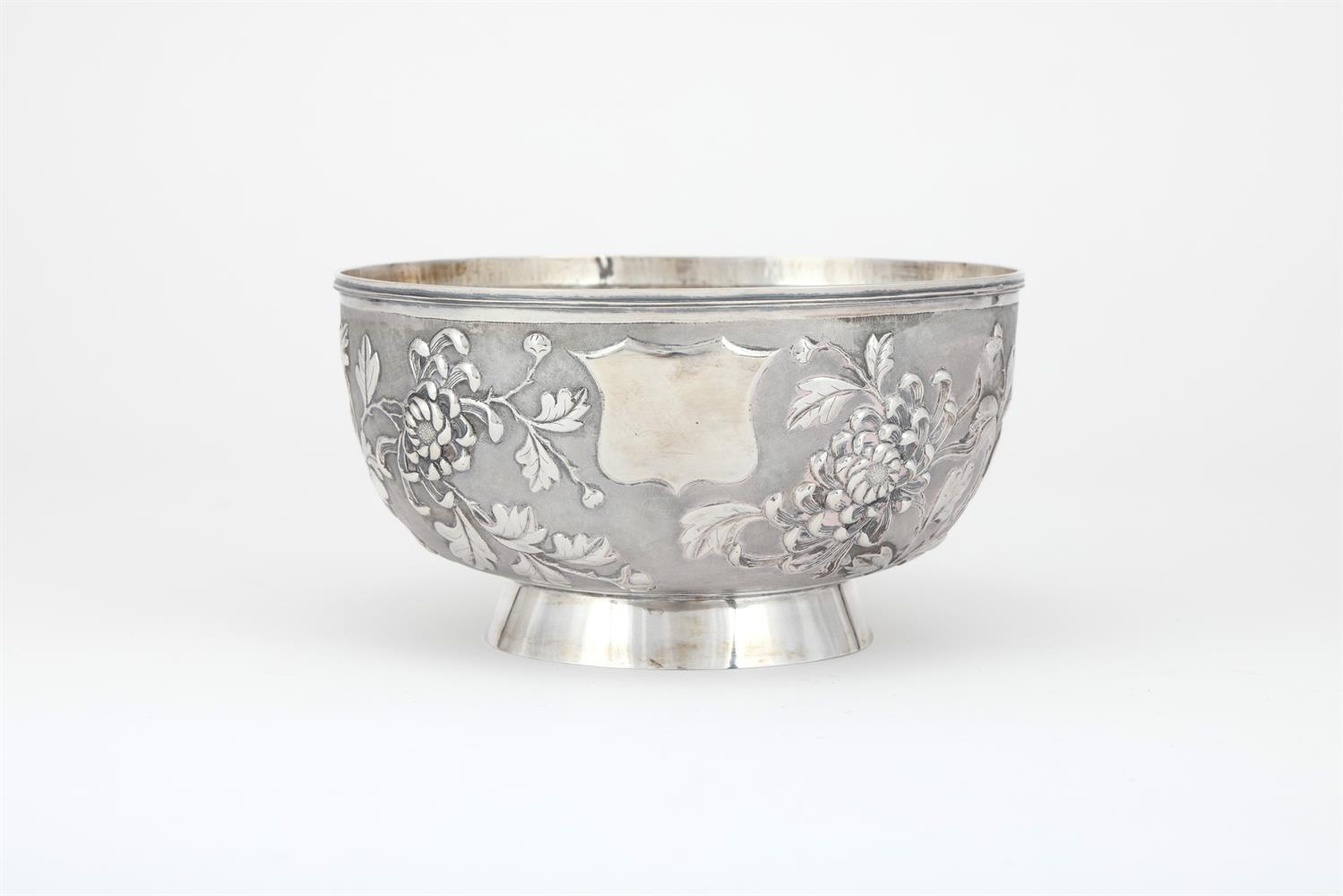 A Chinese silver bowl - Image 2 of 3