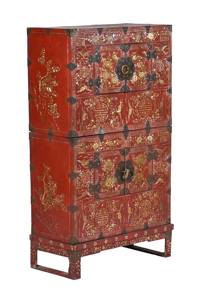 Y Two Korean red lacquer cabinets inlaid with mother of pearl - Image 3 of 5