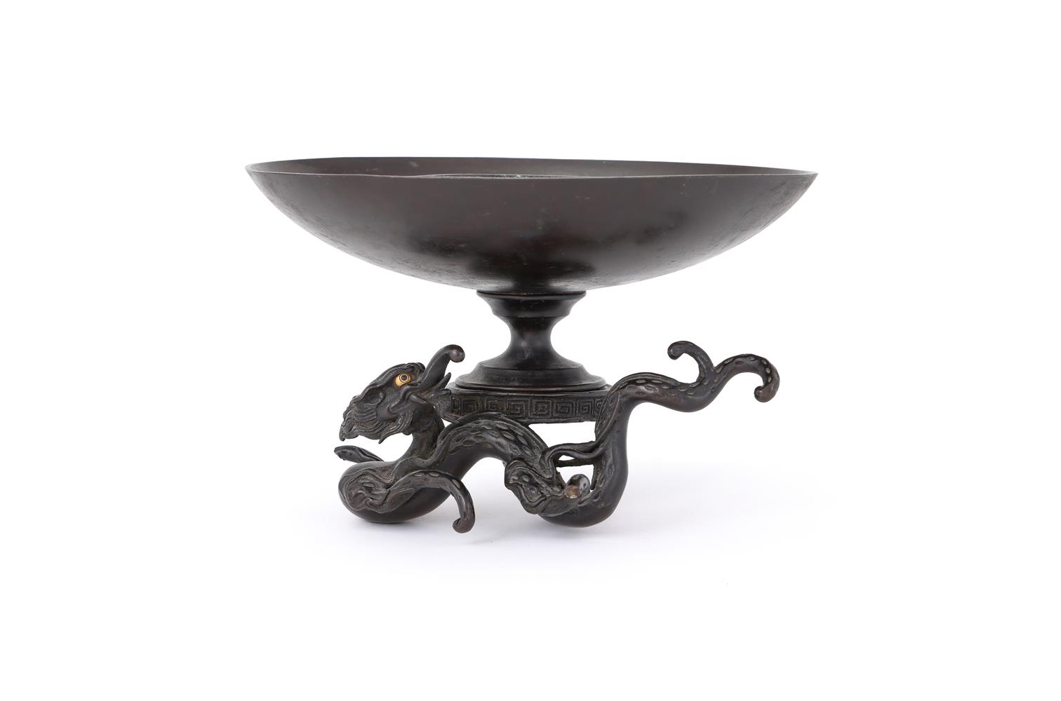 A Japanese bronze Ikebana vessel - Image 2 of 4