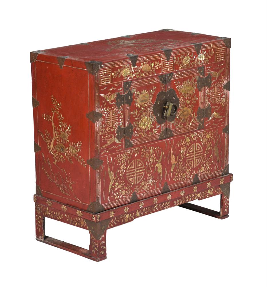 Y Two Korean red lacquer cabinets inlaid with mother of pearl - Image 5 of 5