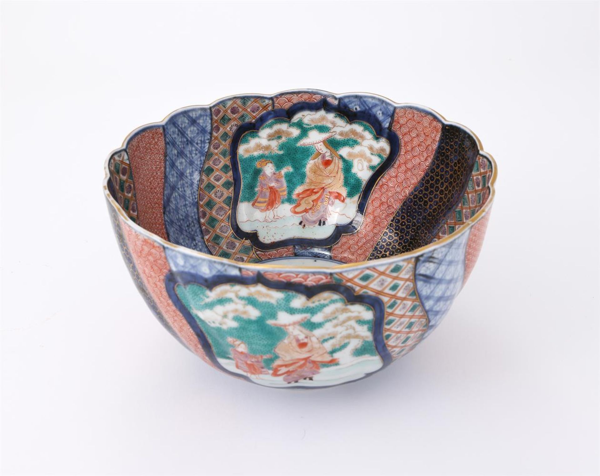 A Japanese Arita Porcelain Bowl - Bild 5 aus 7