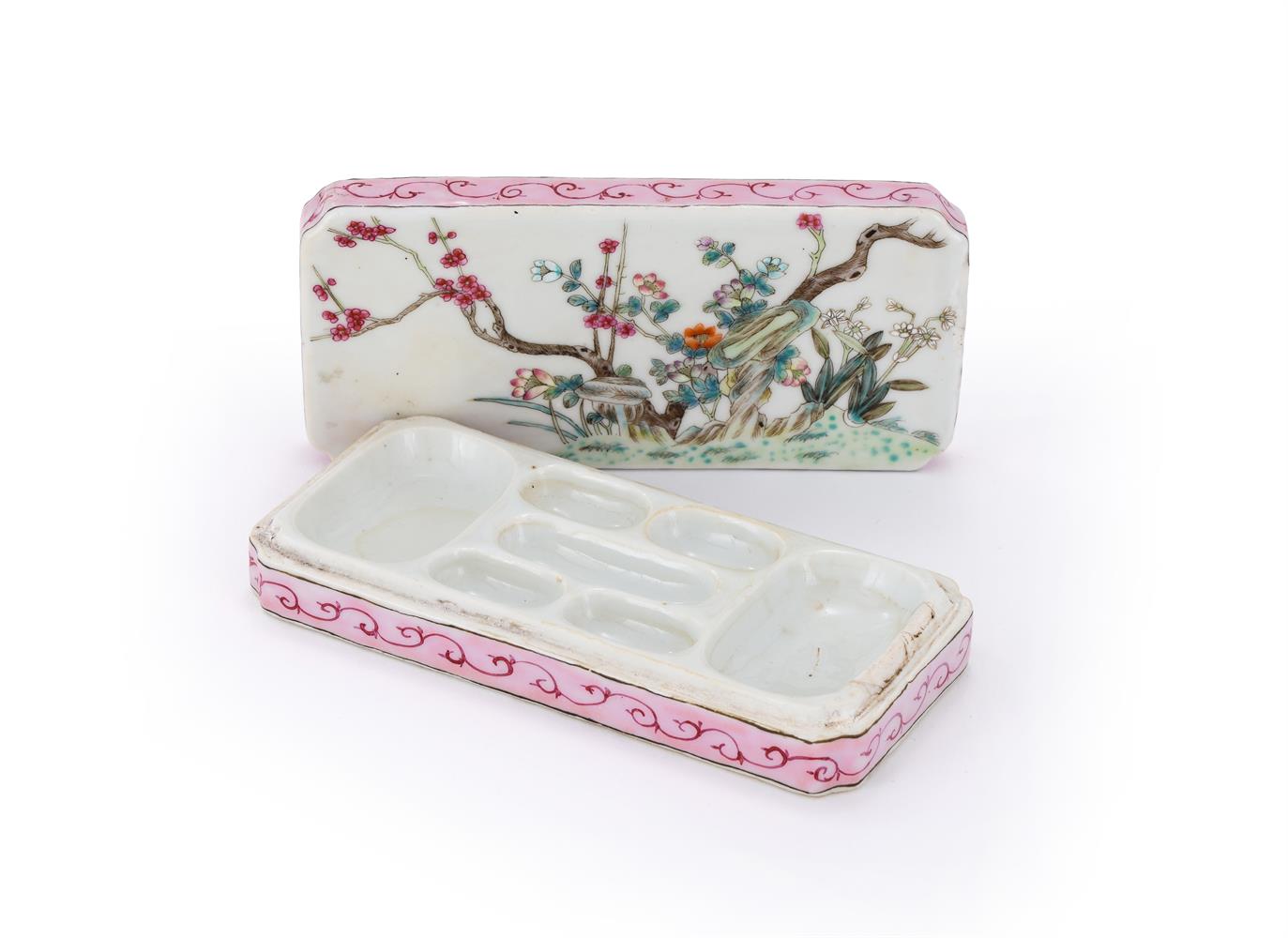 A Chinese Famille Rose box and cover - Image 3 of 4