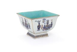 A Chinese porcelain 'Hundred Antiques' square bowl