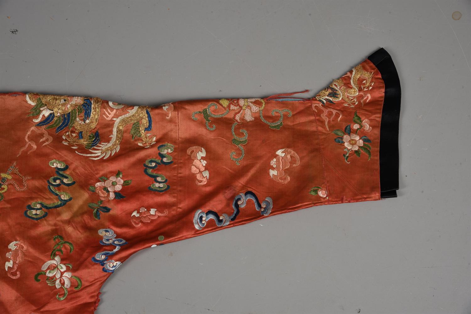 A Chinese silk embroidered Child's red dragon celebration robe - Image 4 of 6