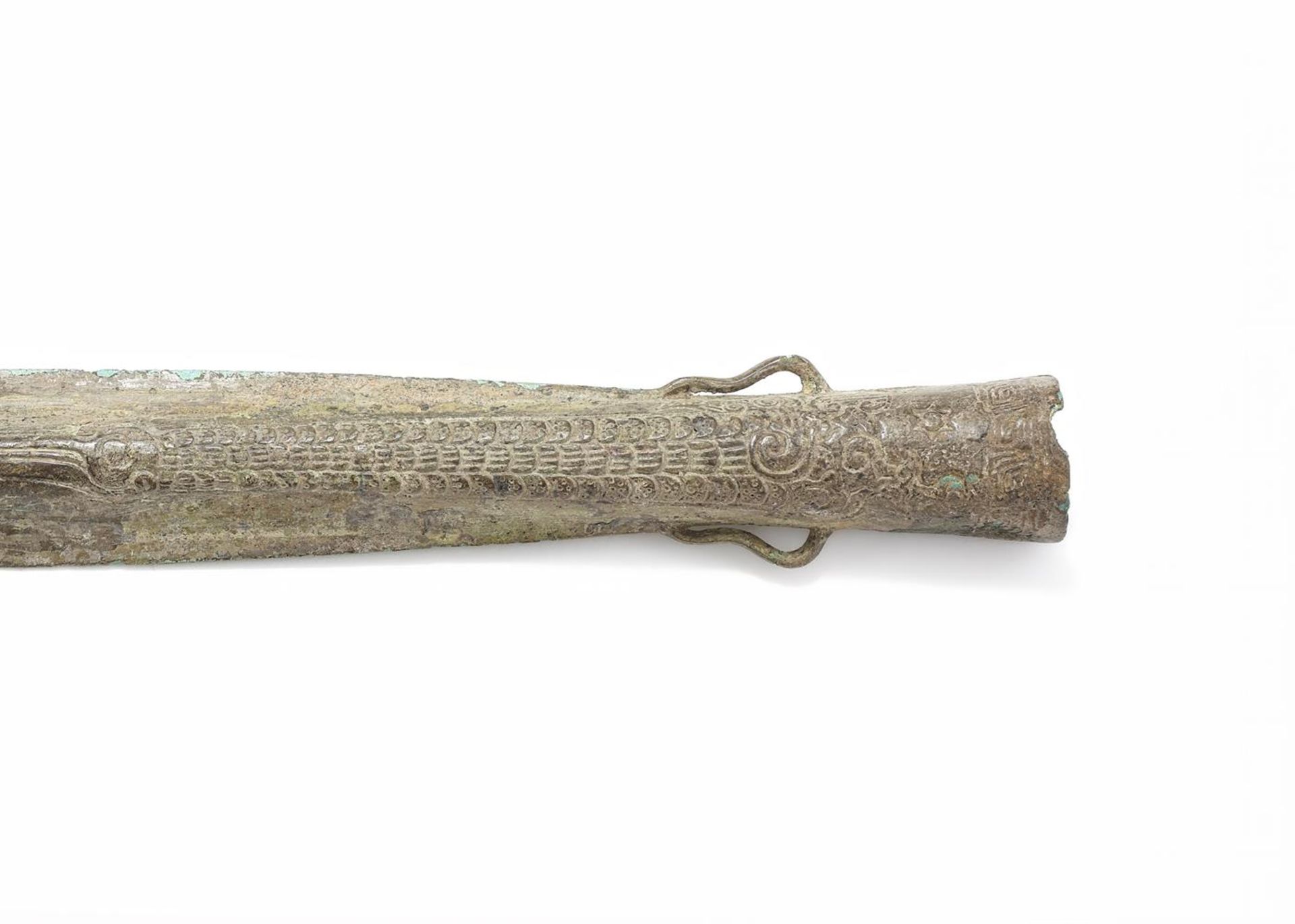 A Chinese bronze spearhead - Bild 4 aus 5