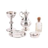 A VICTORIAN SILVER TRAVELLING THREE PIECE COMMUNION SET