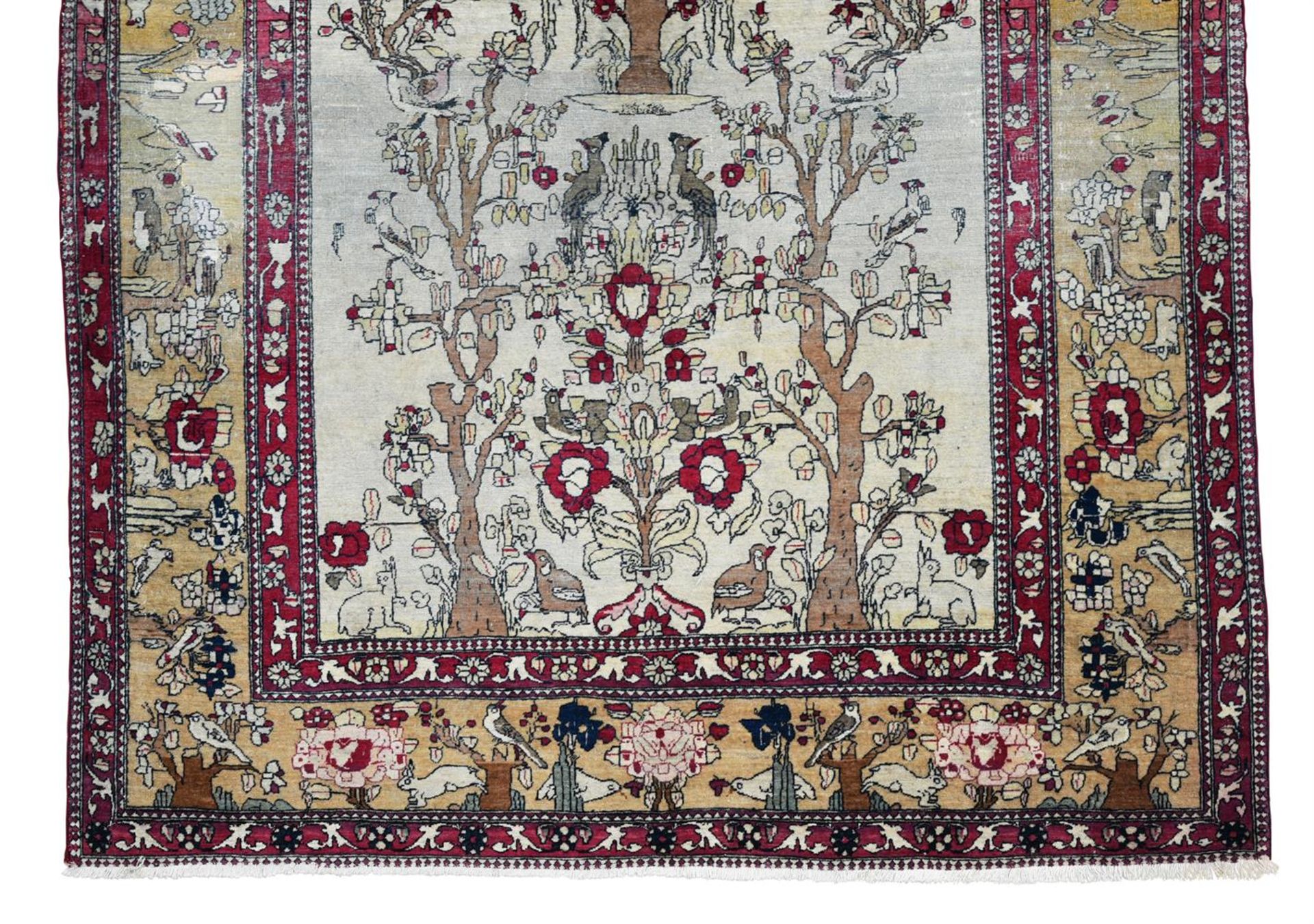 AN ISFAHAN PRAYER RUG CENTRAL PERSIA - Image 2 of 2