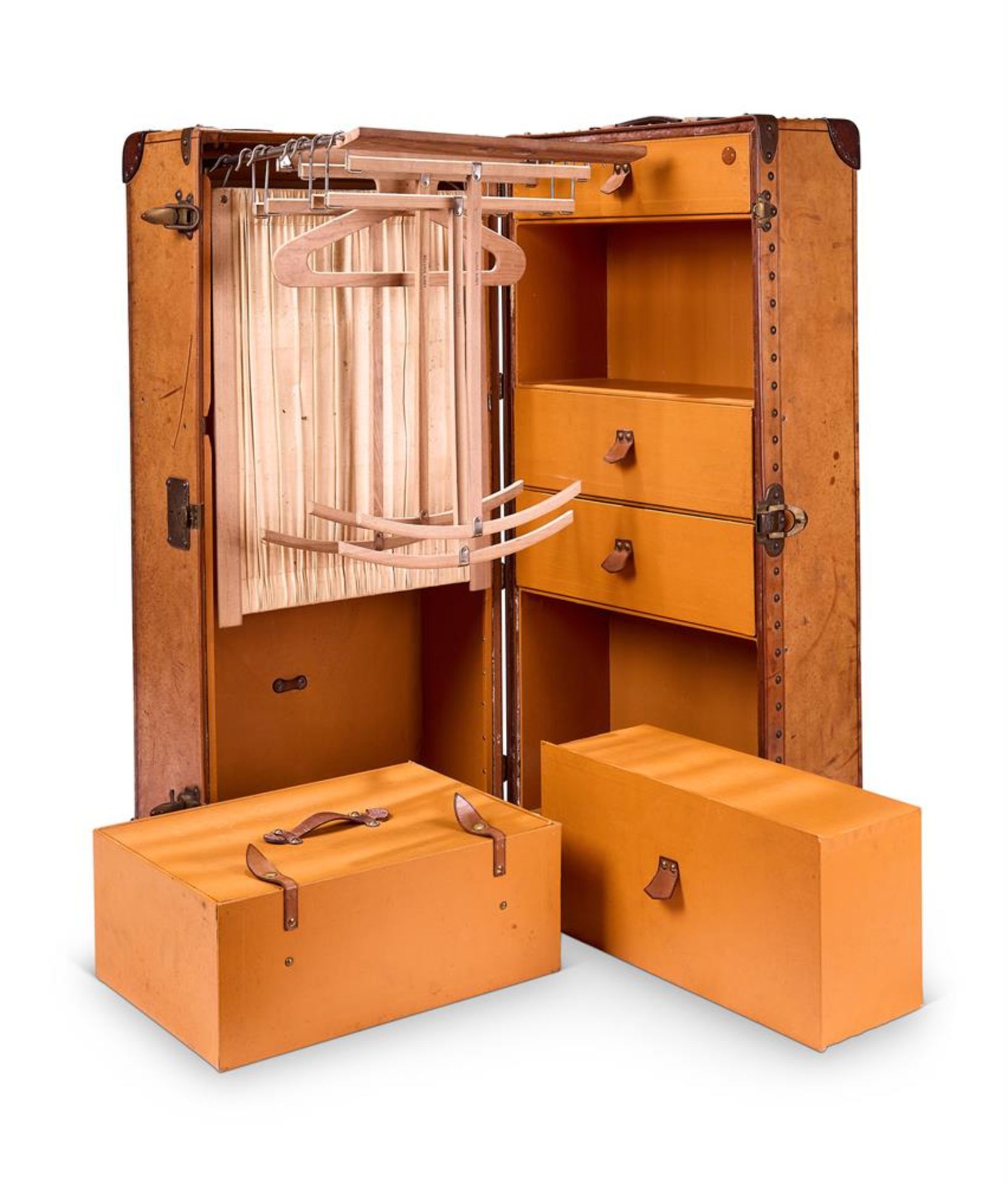 LOUIS VUITTON, A BROWN LEATHER WARDROBE STEAMER TRUNK - Image 4 of 5