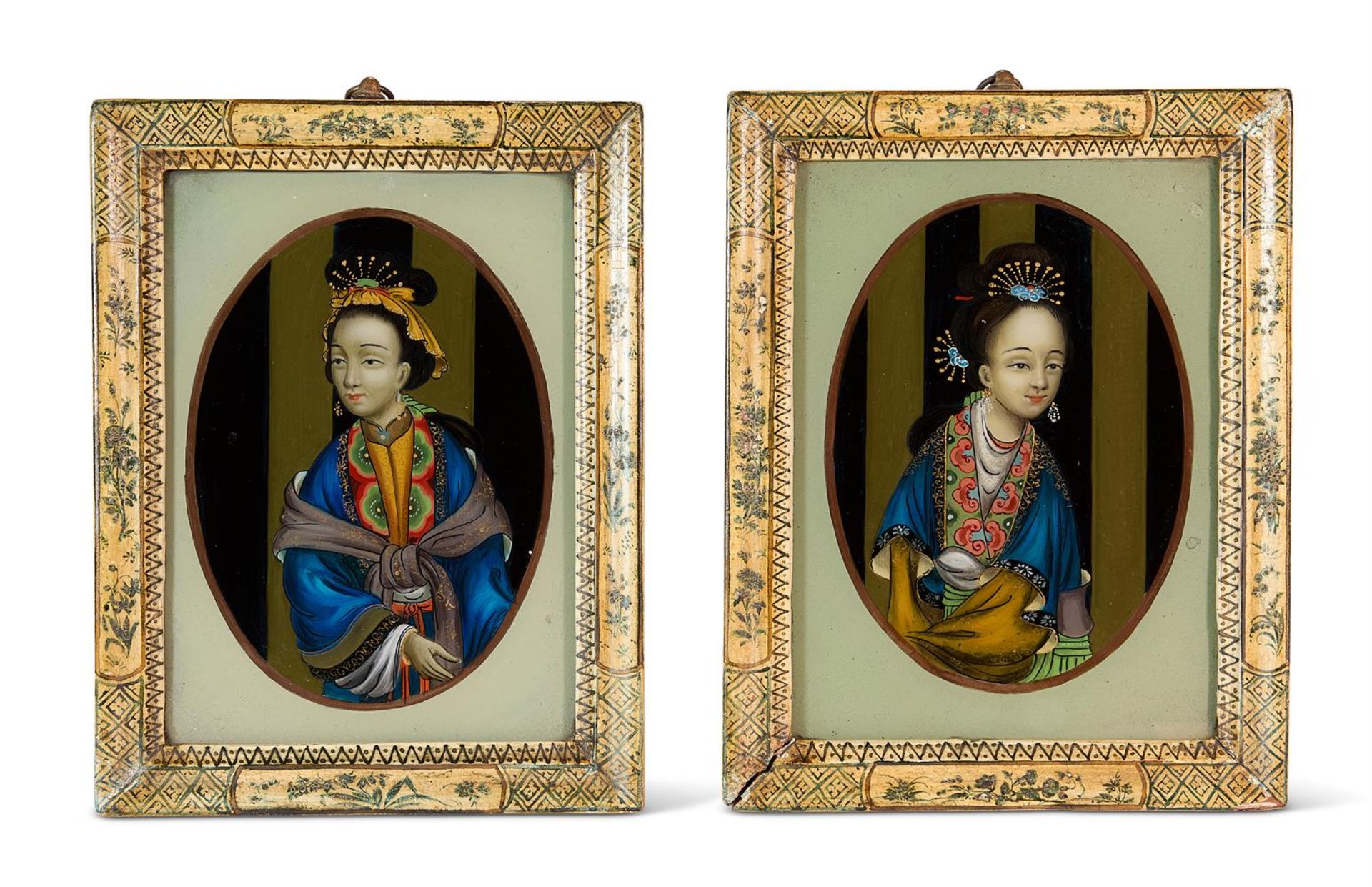 A PAIR OF CHINESE REVERSE GLASS PORTRAITS OF COURT LADIES QING DYNASTY