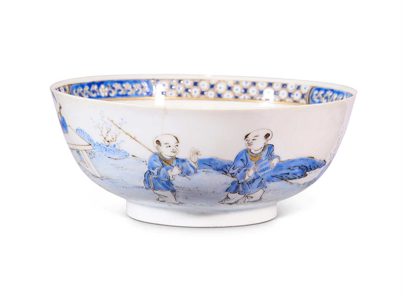 A CHINESE BLUE-ENAMEL PORCELAIN BOWL, QING DYNASTY - Image 2 of 5