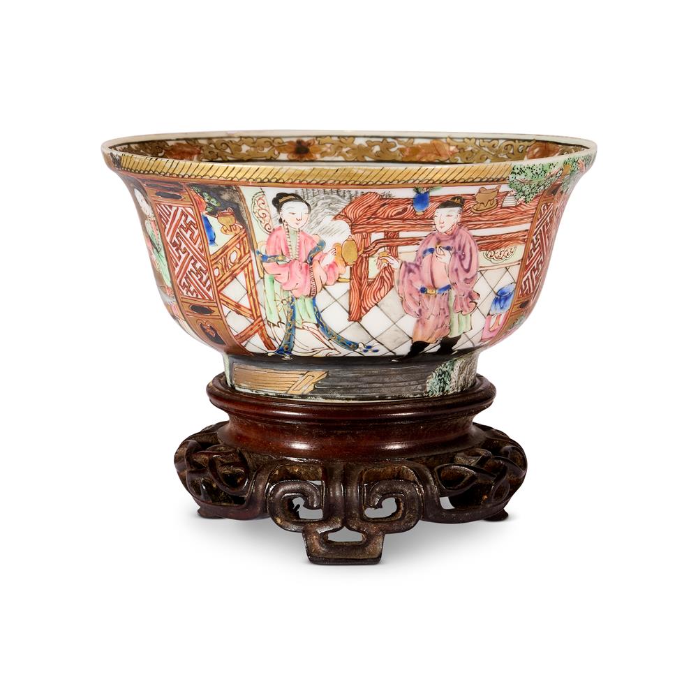 A CHINESE FAMILLE ROSE SILVER-GROUND BOWL, QING DYNASTY - Image 4 of 5