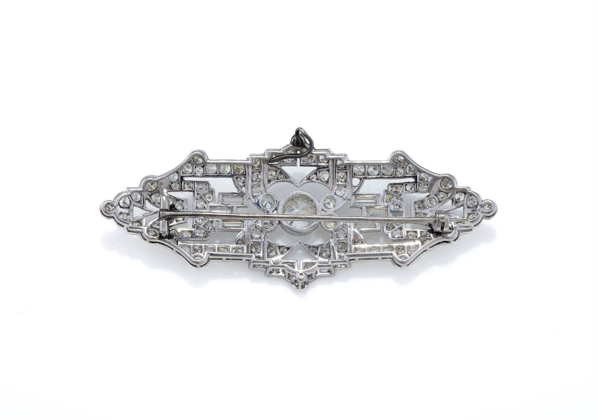 AN ART DECO DIAMOND BROOCH - Bild 2 aus 2