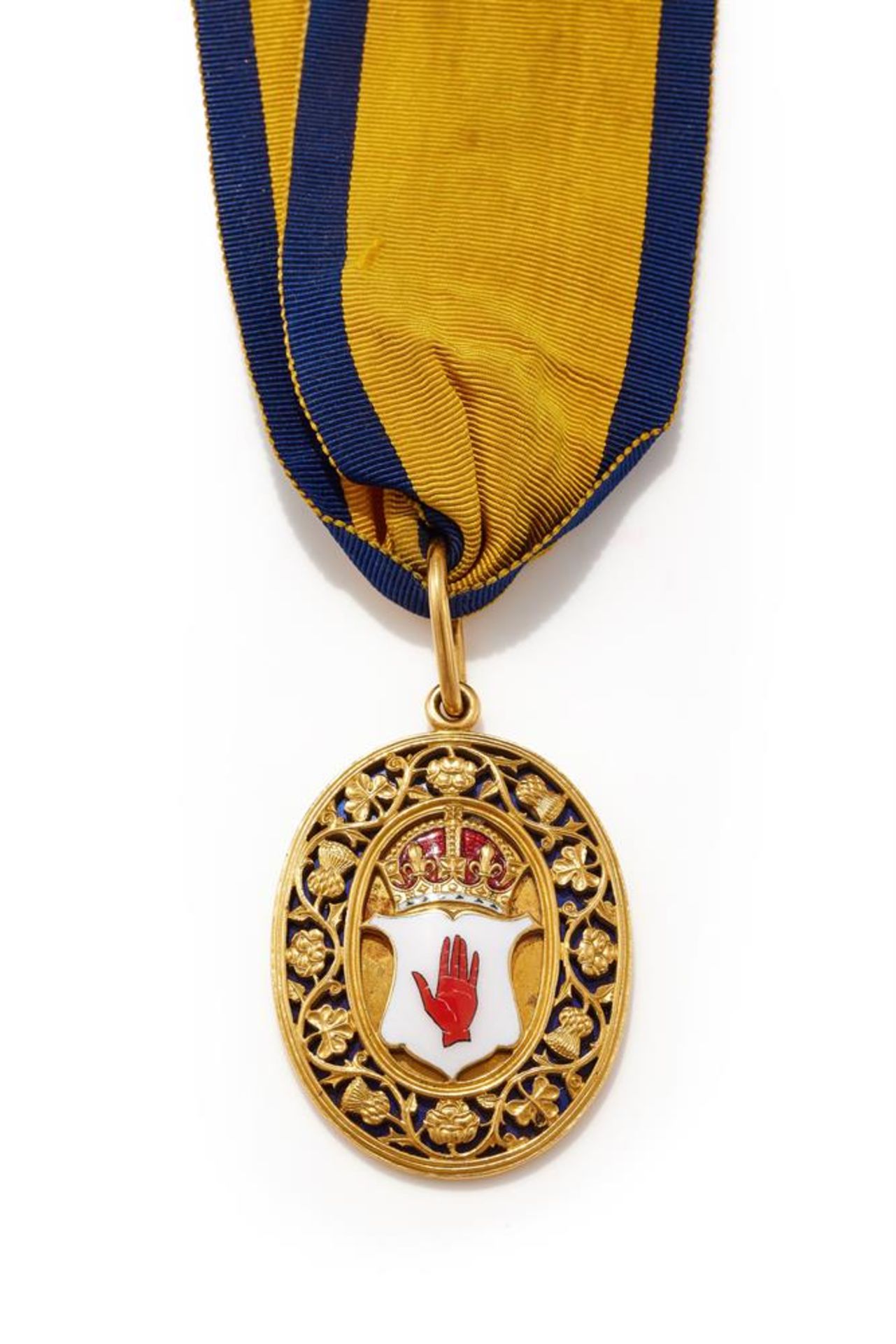 A 22 CARAT GOLD BARONET BADGE AWARDED TO SIR GEORGE LOYD COURTHOPE, 1ST BARON COUTHORPE, LONDON 1909