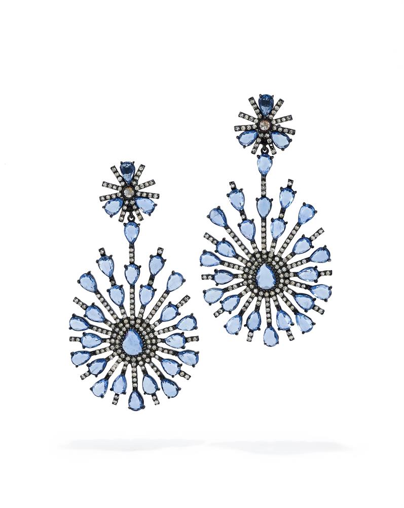 A PAIR OF SAPPHIRE AND DIAMOND PENDENT EARRINGS