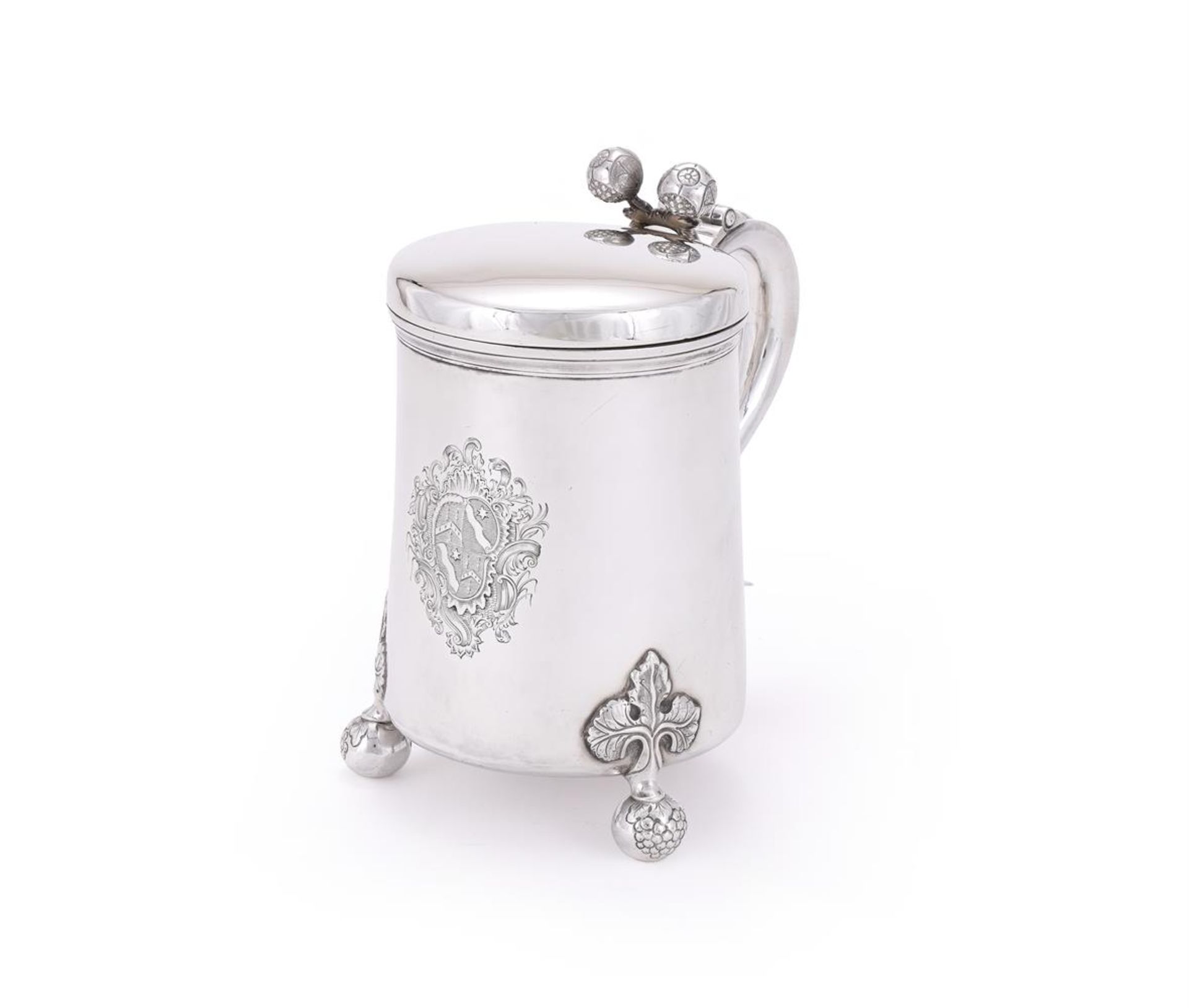 A GEORGE II SILVER PEG TANKARD OF SCANDINAVIAN TYPE