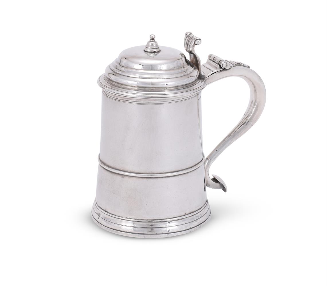 AN AMERICAN SILVER SLIGHTLY TAPERING TANKARD