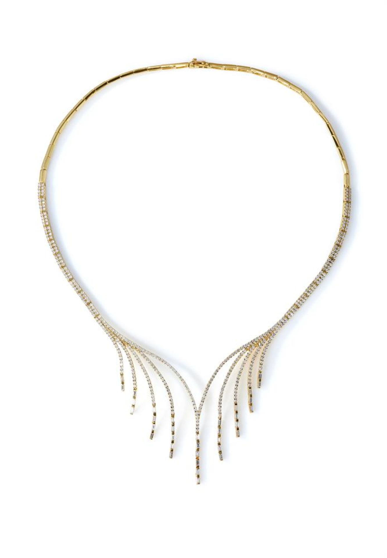 A DIAMOND FRINGE NECKLACE