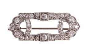 AN AUSTRIAN EARLY 20TH CENTURY DIAMOND PIERCED PANEL BROOCH