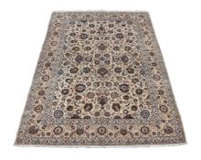 A KASHAN CARPET CIRCA 1930, approximately 432 x 322cm