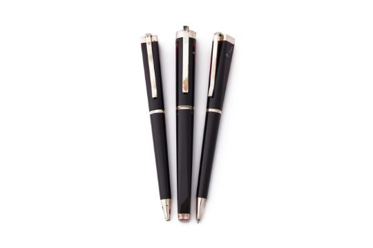 MONTBLANC, WRITERS EDITION, FRANZ KAFKA, A LIMITED EDITION THREE PEN SET - Bild 1 aus 3