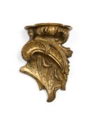 A CONTINENTAL CARVED GILTWOOD WALL BRACKET, PROBABLY GERMAN, LATE 18TH CENTURY