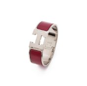 HERMÈS, 'CLIC CLAC H', A PLUM HINGED BANGLE